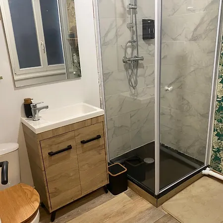 Le 12 شقة إيبيرني